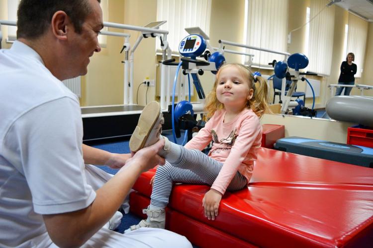 Програма профілактики порушень постави і сколіозу у дітей (за методом проф. В.  Козявкіна)